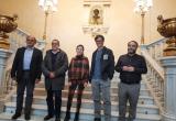 Foto de família de l'espectacle Senzillament Ferrater al Teatre Fortuny