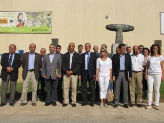 Visita del president del Comitè Internacional dels Jocs Mediterranis al Pavelló Olímpic Municipal