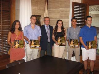 Recepció de l'alcalde de Reus als alumnes amb més bones notes a les PAU de Reus.