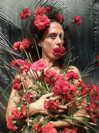 Imatge promocional de l'espectacle «B. Flowers»