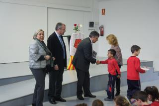 Imatge acte lliurament diplomes Escola Isabel Besora 