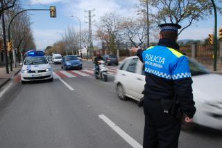 Foto d'arxiu d'un control de seguretat viària de la Guàrdia Urbana