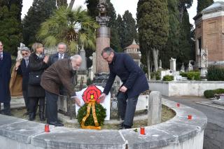 Homenatge a Marià Fortuny al Cementiri del Verano a Roma