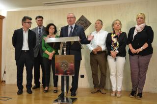 Foto de la roda de premsa de presentació del nou Govern de Reus
