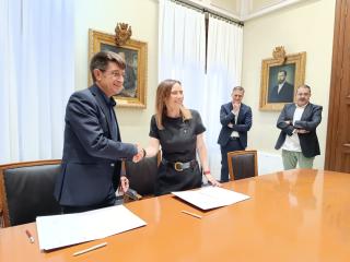 Signatura del protocol marc entre l’Ajuntament de Reus i la URV