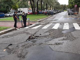 Afectació aiguat a l'avinguda Mediterrani