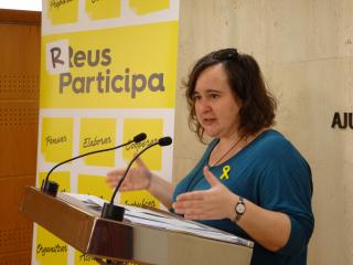 Imatge de la regidora de Participació, Ciutadania i Transparència, Montserrat Flores, aquest dimarts a la sala de premsa