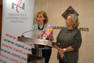 Imatge presentació noves activitats i serveis CNL Reus amb Anna Saperas (esquerra) i M. Dolors Sardà