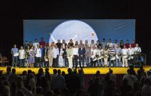 Foto dels guardonats amb l'alcalde de Reus