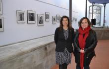 Imatge de la visita de la regidora (dreta) i la directora general al Casal de les Dones