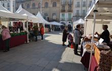 Imatge del Mercat d'Artesania de la plaça d'Evarist Fàbregas