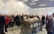 Imatge de la visita al Mausoleu del General Prim