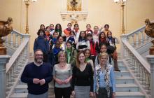 Foto família Escola Misericòrdia Vincles al Teatre Fortuny després del manifest de les Ciutats Educadores