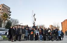 Inauguració de l'escultura dels Dofins al passeig Mata.